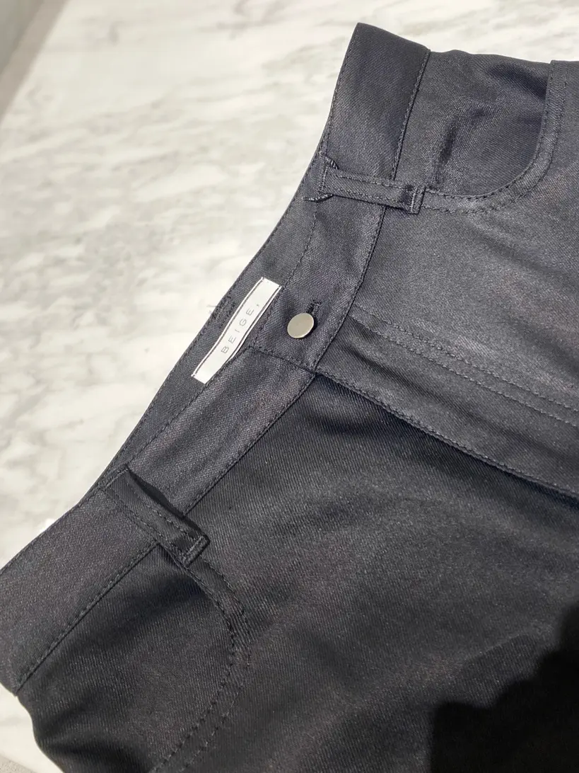 BEIGE， R.A コーディネート画像