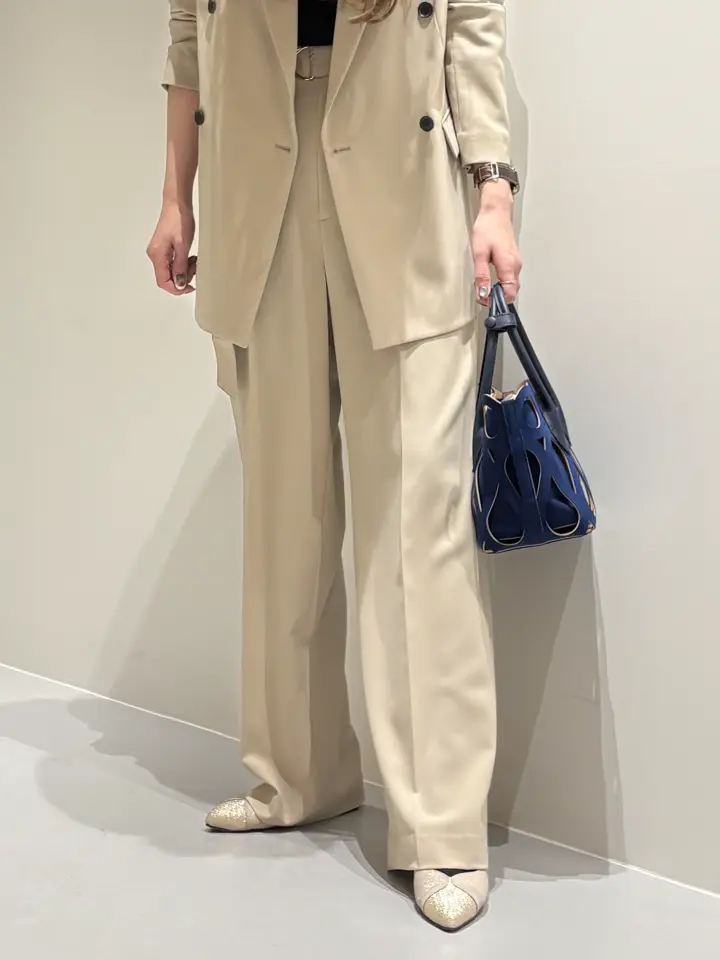 BEIGE， Adachi コーディネート画像