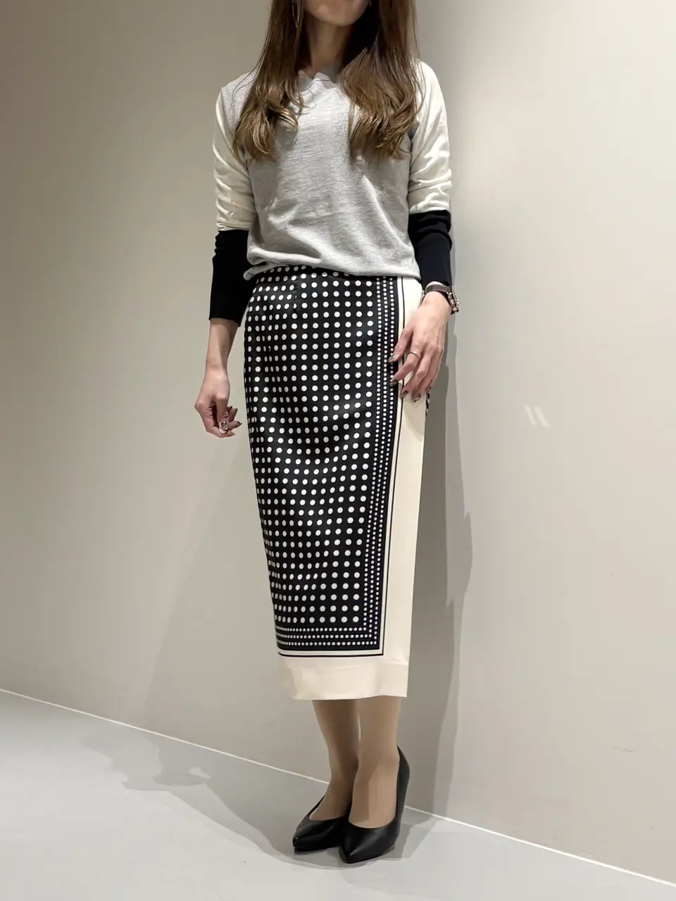  Adachi コーディネート画像