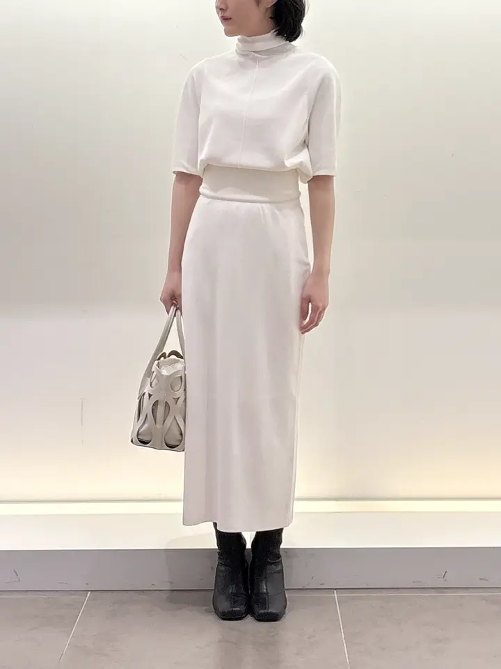 BEIGE， 伊藤 コーディネート画像