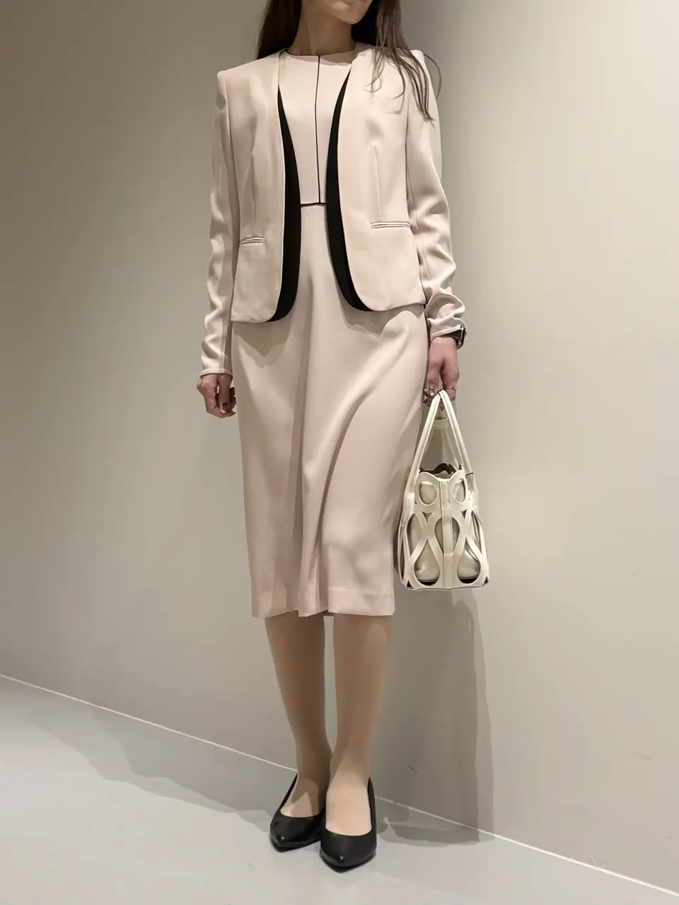 BEIGE， Adachi コーディネート画像