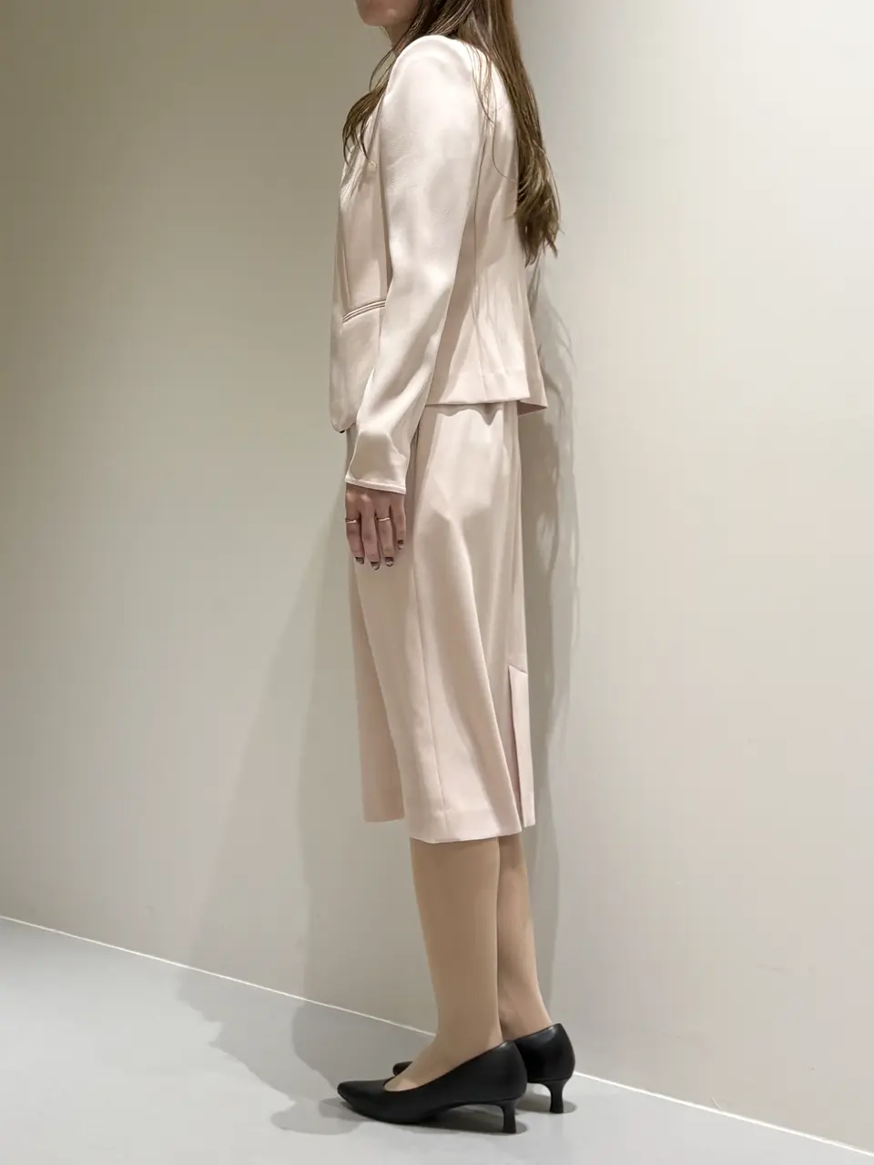 BEIGE， Adachi コーディネート画像