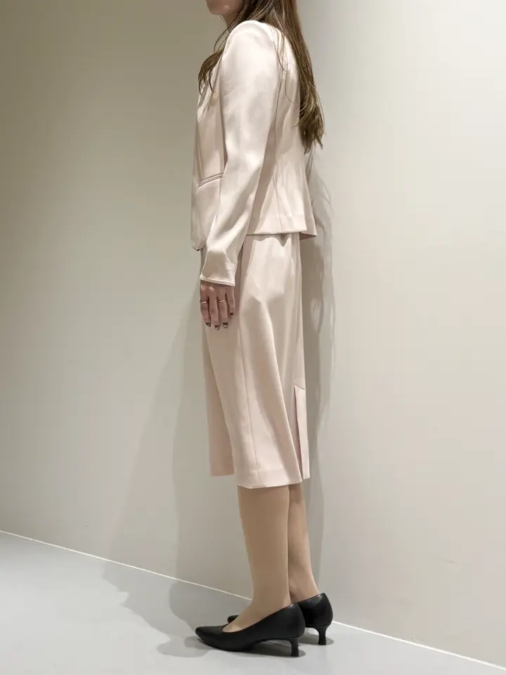 BEIGE， Adachi コーディネート画像