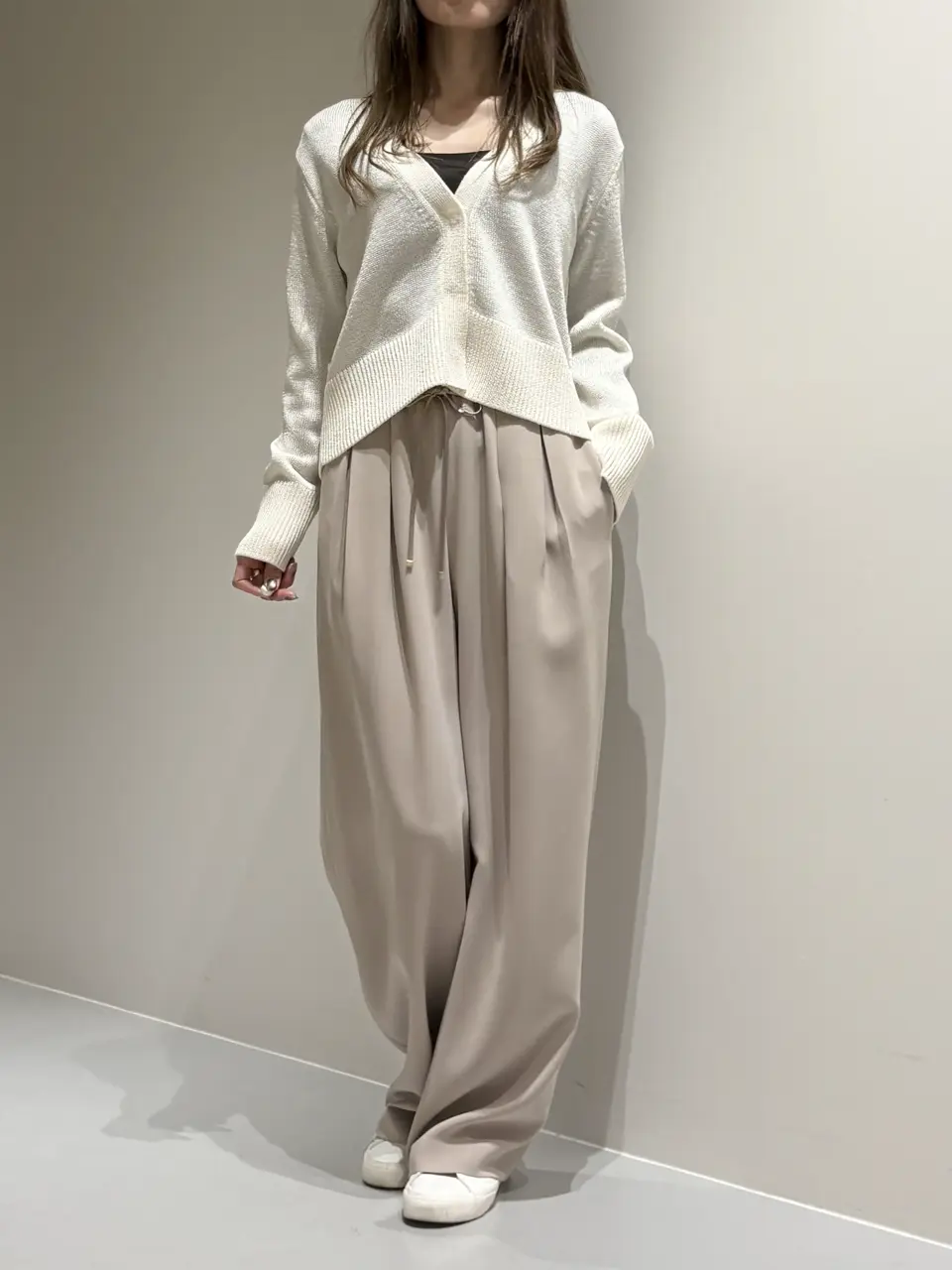 BEIGE， Adachi コーディネート画像