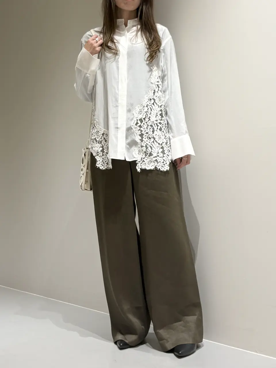 BEIGE， Adachi コーディネート画像