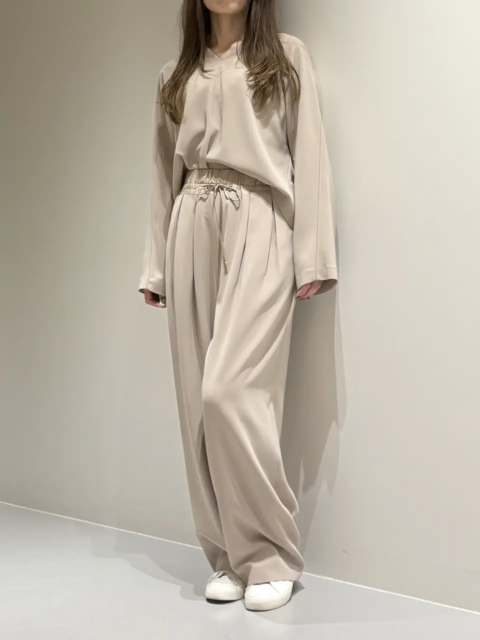 BEIGE， Adachi コーディネート画像