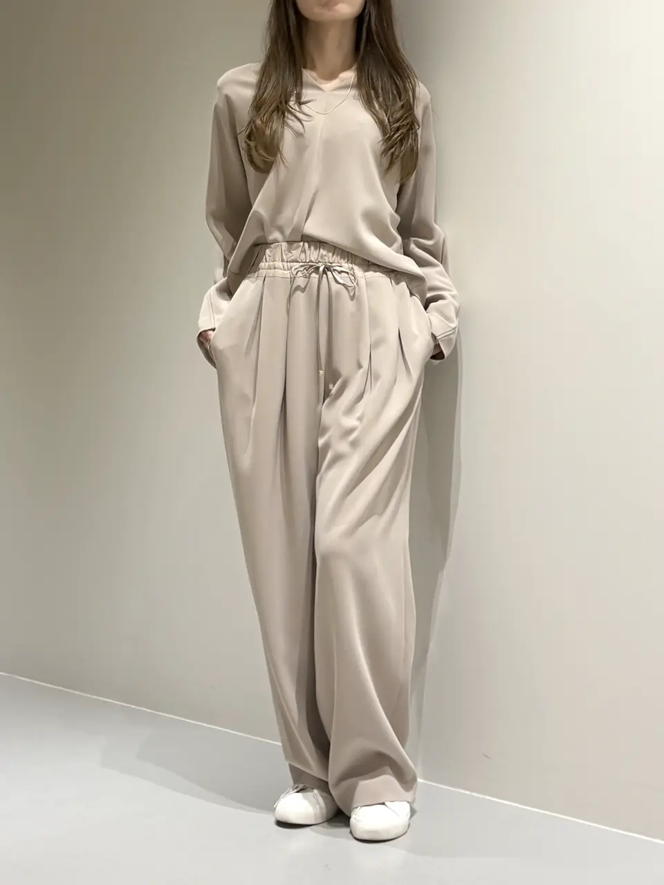 BEIGE， Adachi コーディネート画像