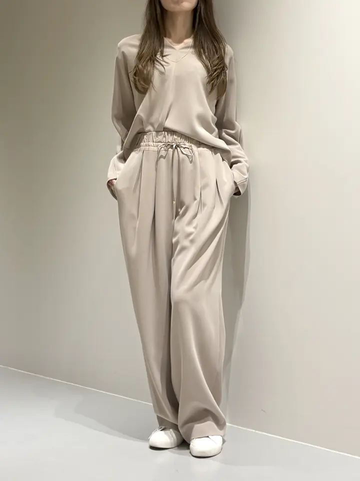 BEIGE， Adachi コーディネート画像