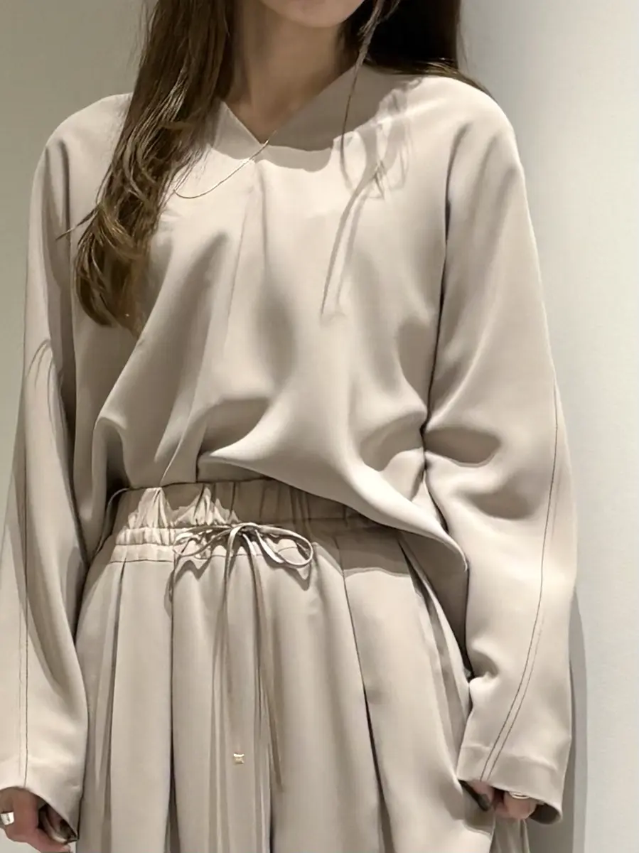 BEIGE， Adachi コーディネート画像