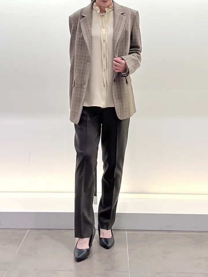 BEIGE， スタッフ コーディネート画像