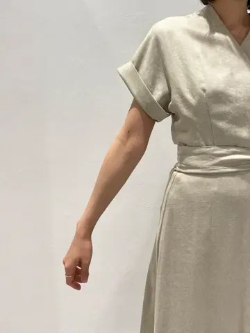 BEIGE， R.A コーディネート画像