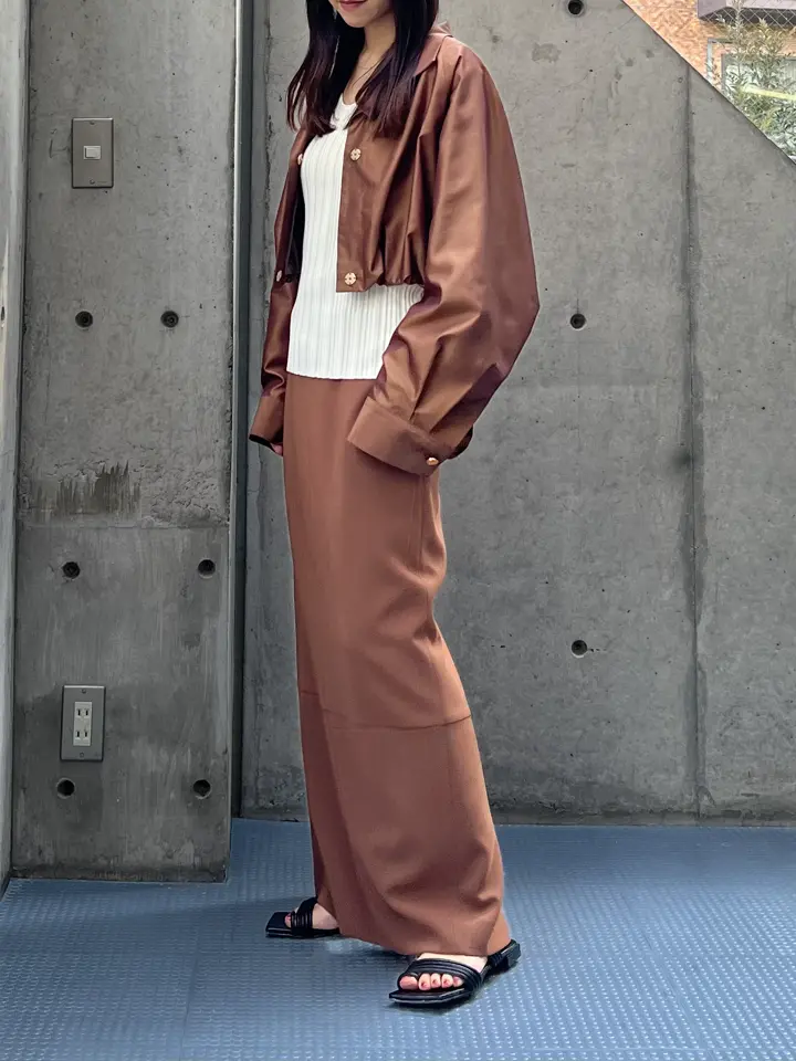 BEIGE， R.A コーディネート画像