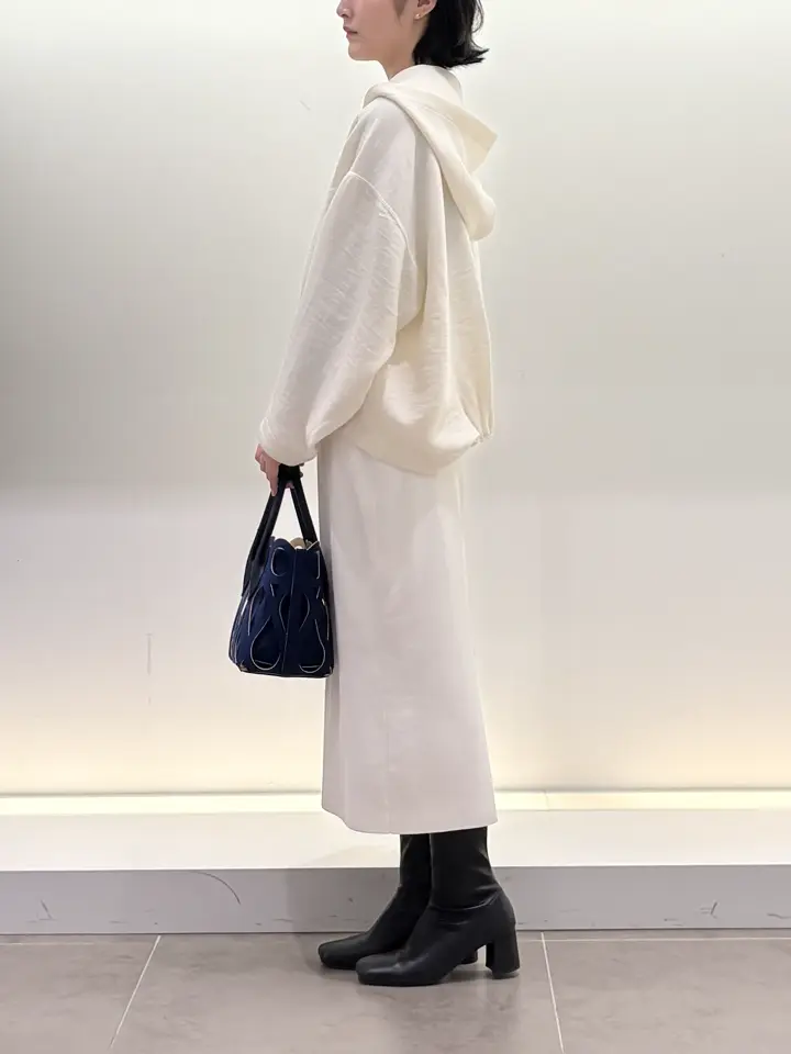 BEIGE， 伊藤 コーディネート画像