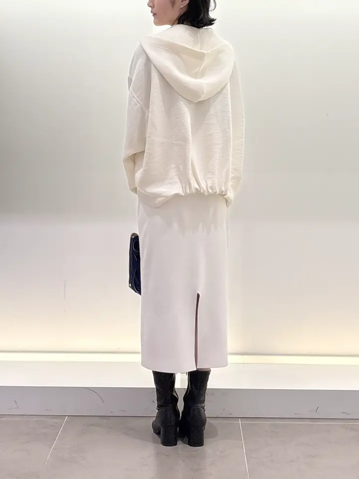 BEIGE， 伊藤 コーディネート画像