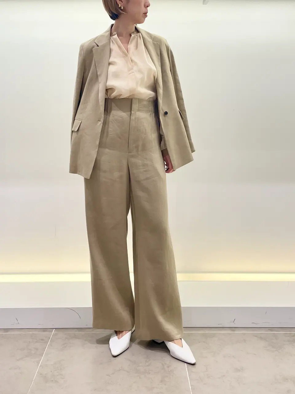 BEIGE， 柴田 コーディネート画像