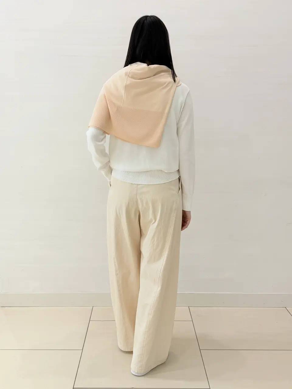 BEIGE， スタッフ コーディネート画像