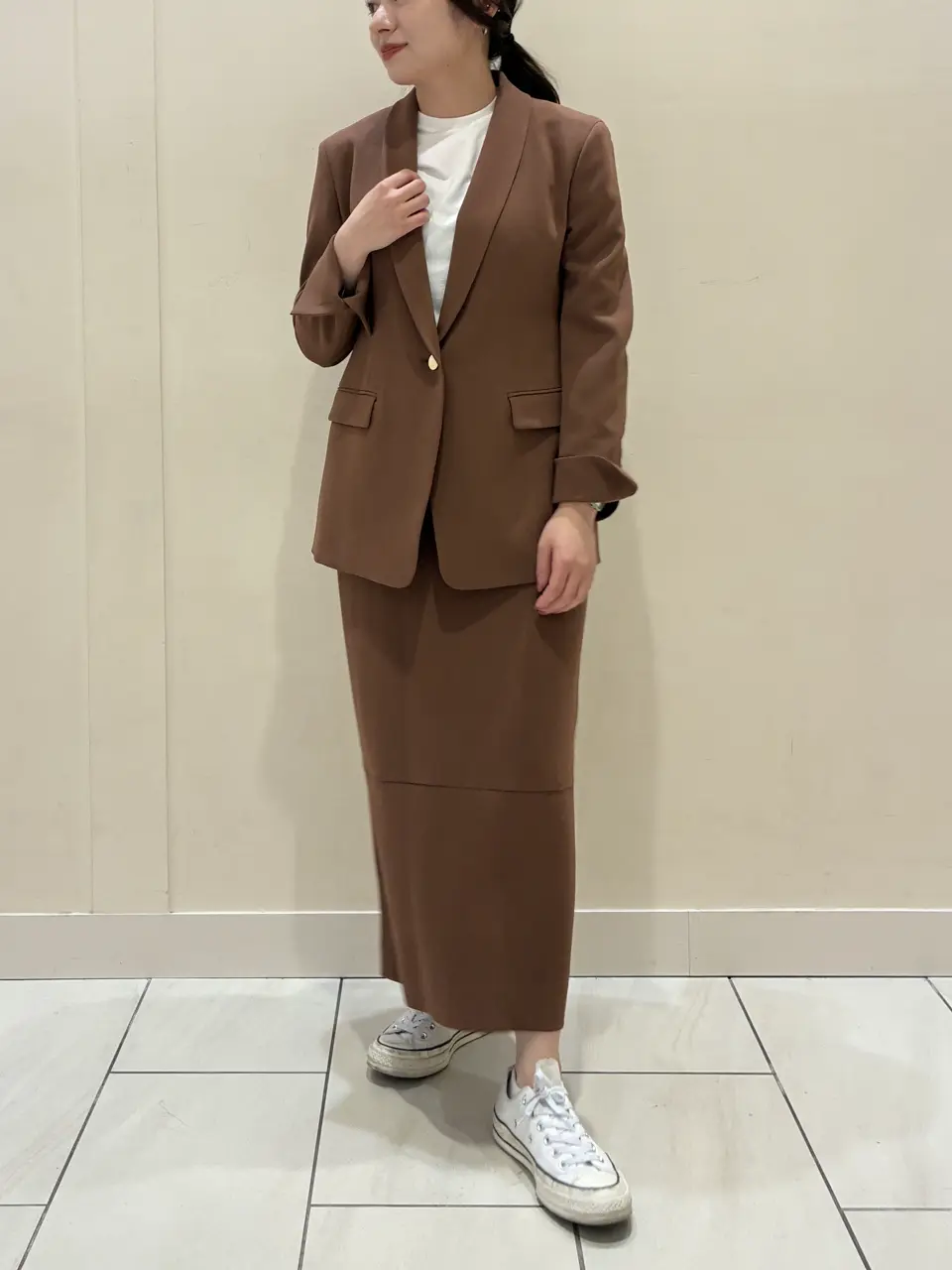  アライ コーディネート画像