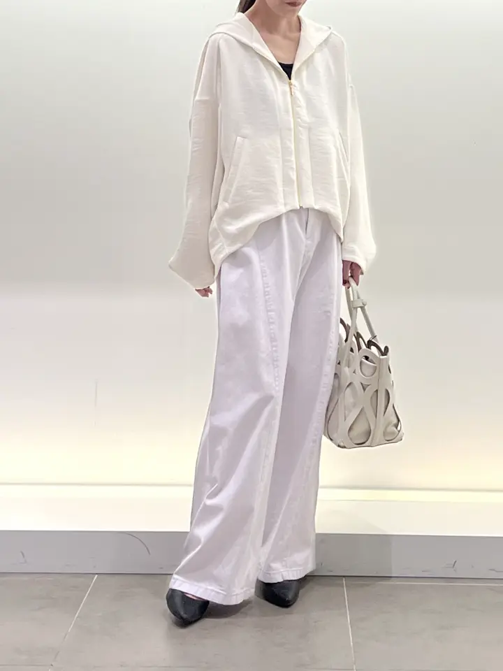 BEIGE， スタッフ コーディネート画像