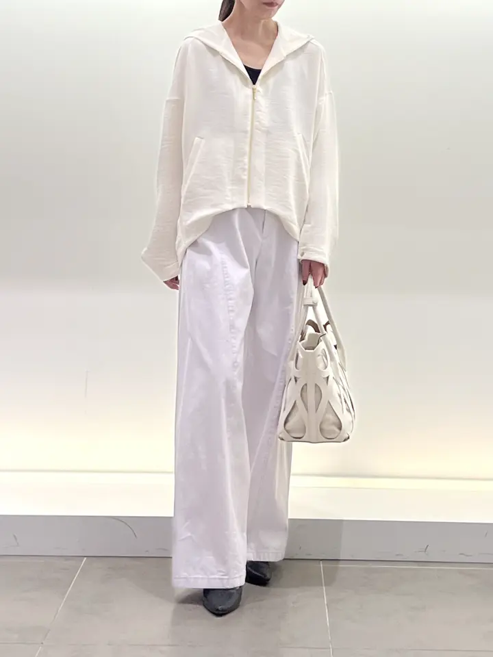 BEIGE， スタッフ コーディネート画像