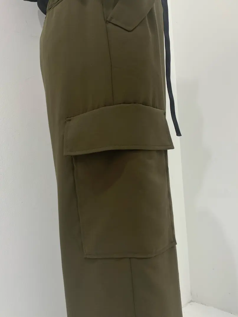 BEIGE， アライ コーディネート画像