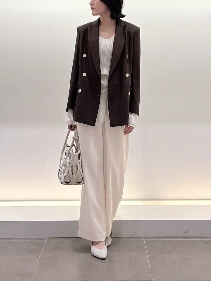 BEIGE， 伊藤 コーディネート画像