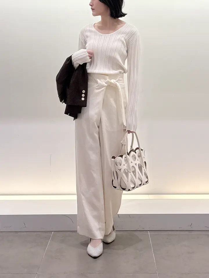 BEIGE， 伊藤 コーディネート画像