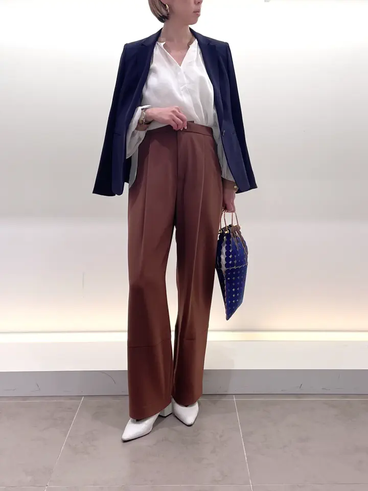 BEIGE， 柴田 コーディネート画像