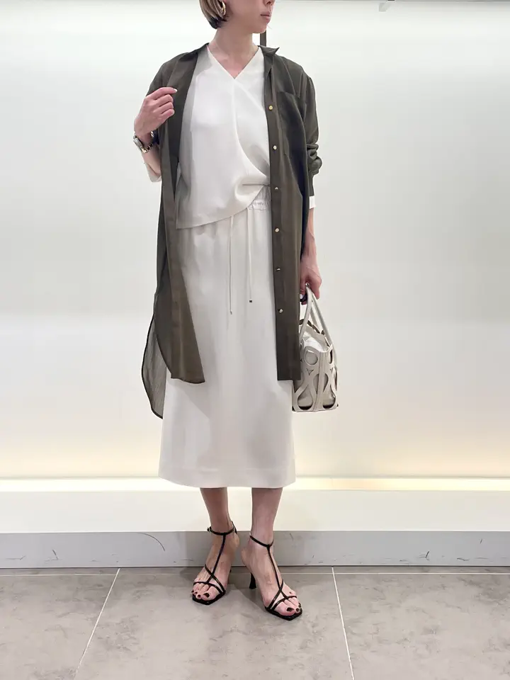 BEIGE， 柴田 コーディネート画像