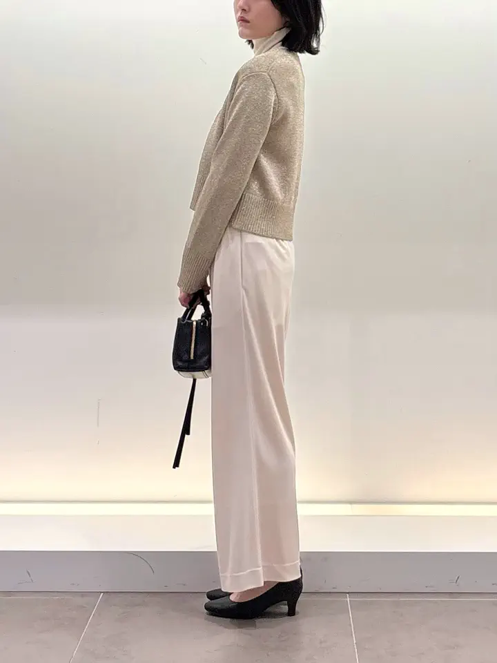 BEIGE， 伊藤 コーディネート画像