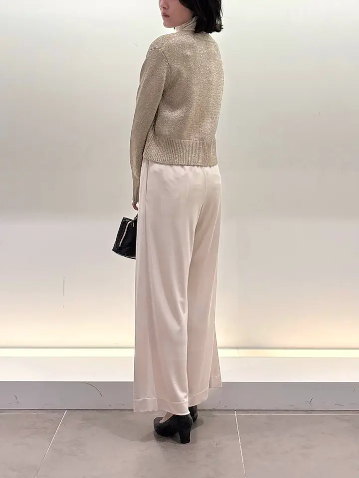BEIGE， 伊藤 コーディネート画像