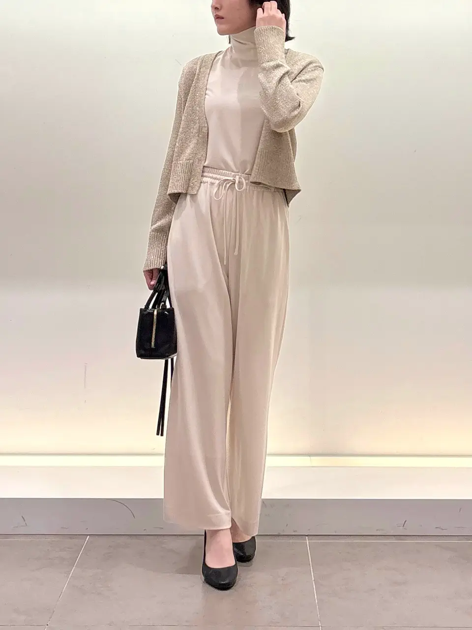 BEIGE， 伊藤 コーディネート画像