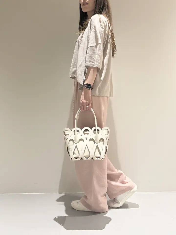 BEIGE， Adachi コーディネート画像