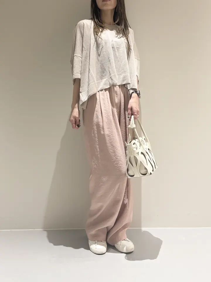 BEIGE， Adachi コーディネート画像