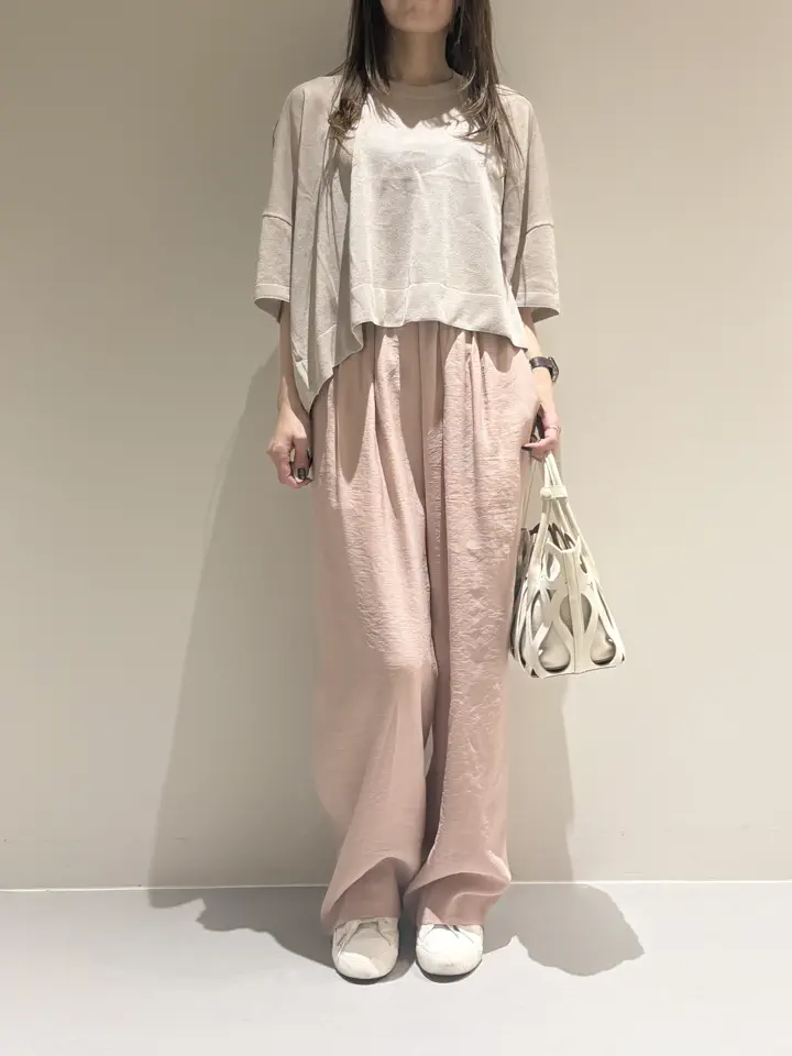 BEIGE， Adachi コーディネート画像