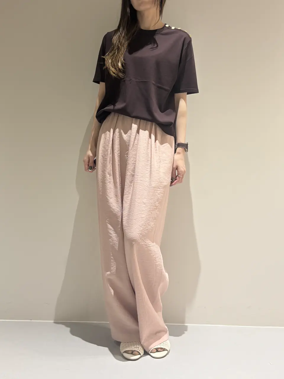 BEIGE， Adachi コーディネート画像