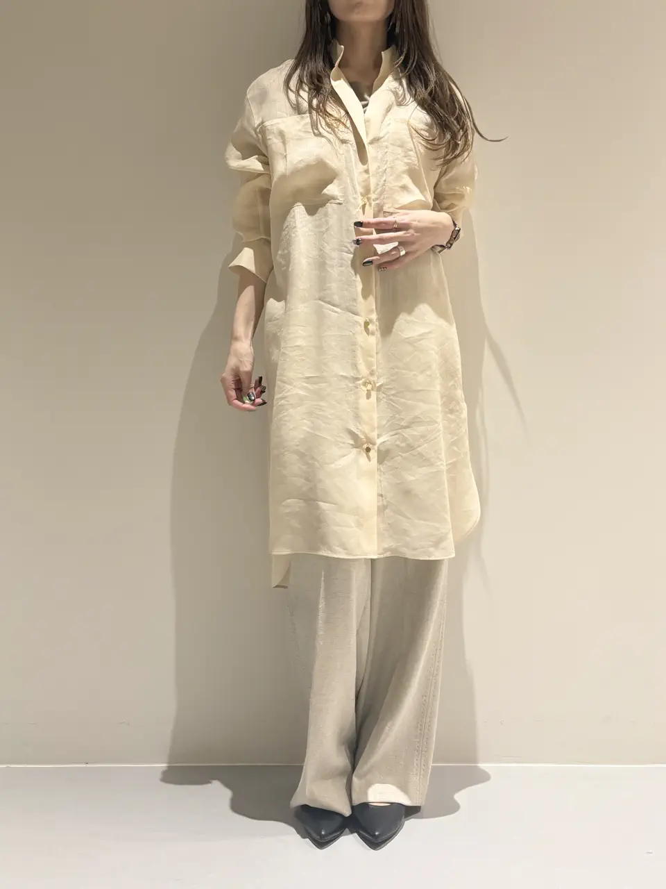 BEIGE， Adachi コーディネート画像