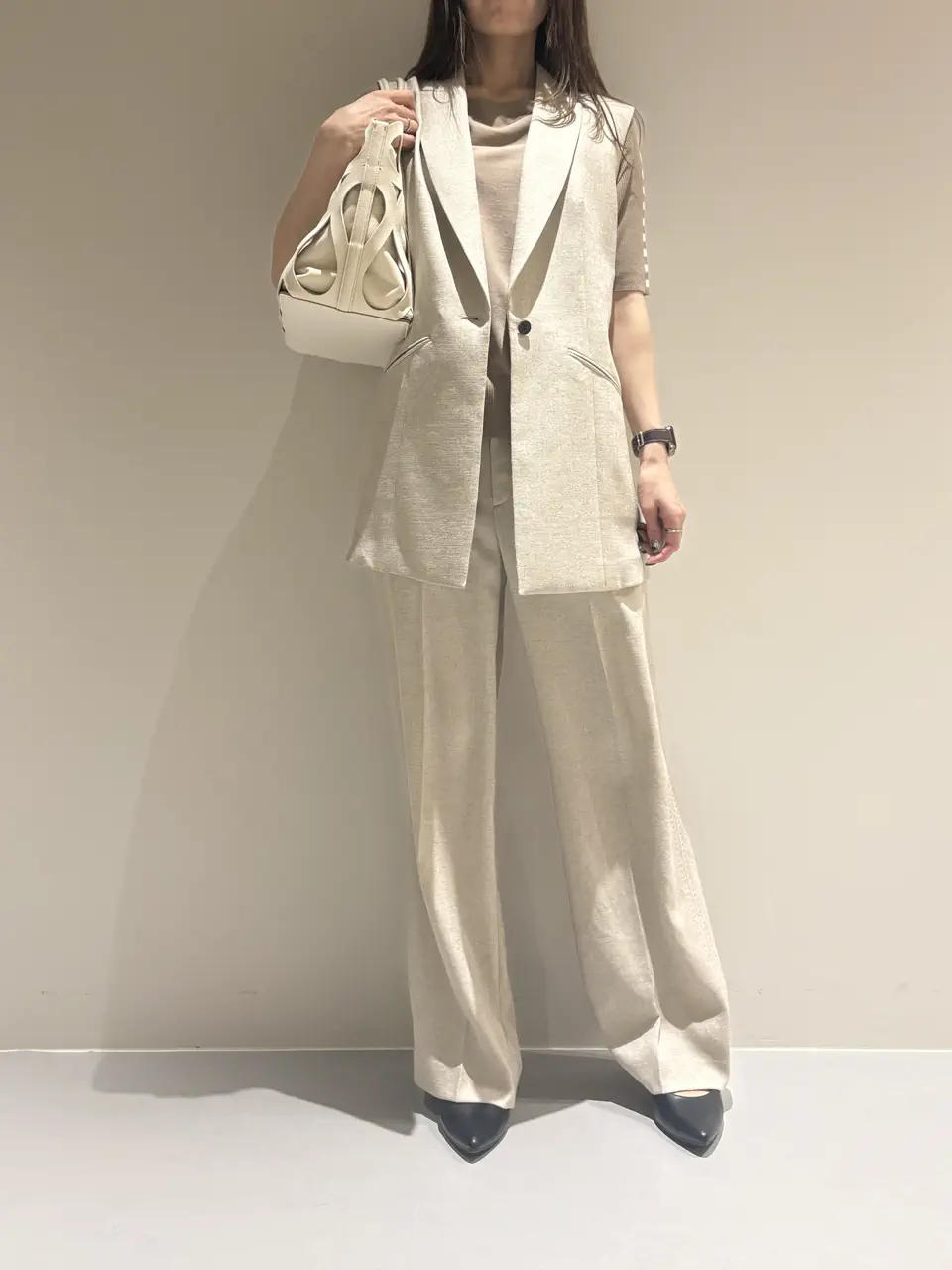  Adachi コーディネート画像