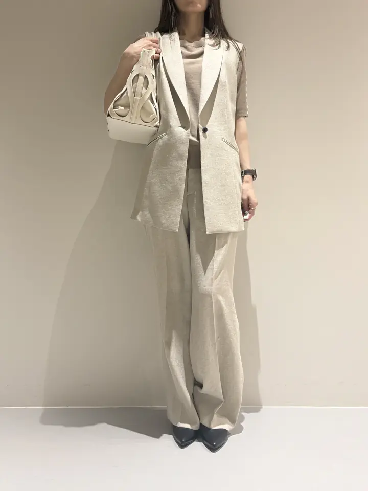 BEIGE， Adachi コーディネート画像