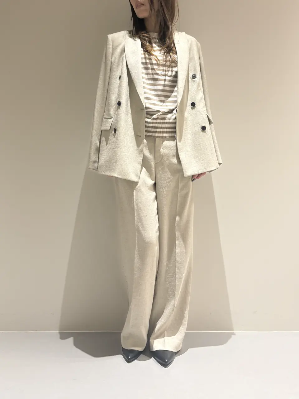  Adachi コーディネート画像