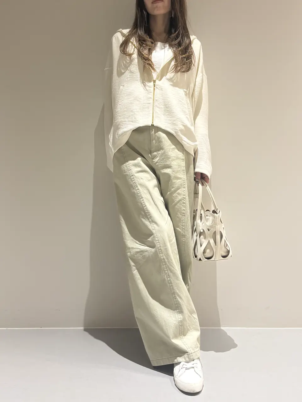 BEIGE， Adachi コーディネート画像