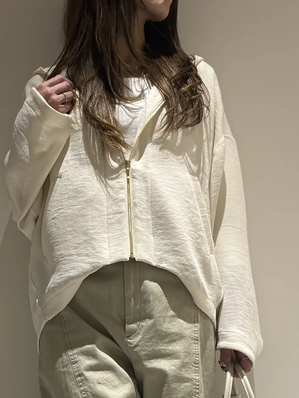 BEIGE， Adachi コーディネート画像