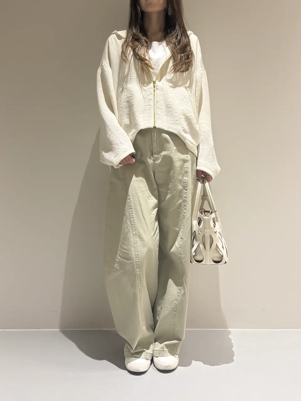 BEIGE， Adachi コーディネート画像