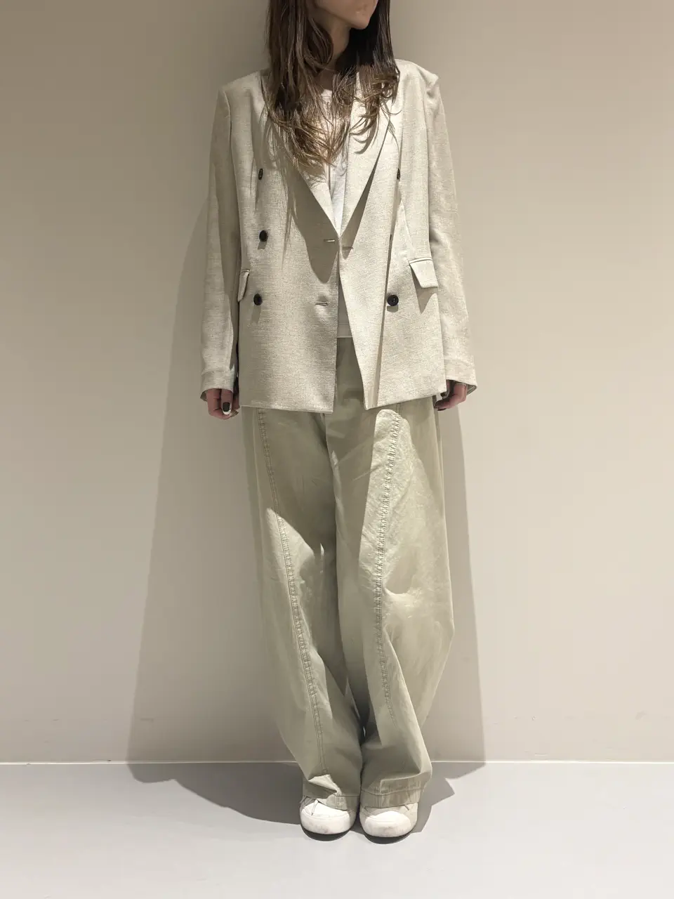 BEIGE， Adachi コーディネート画像