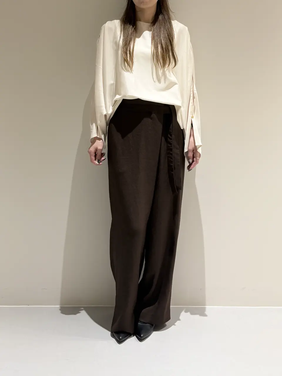 BEIGE， Adachi コーディネート画像