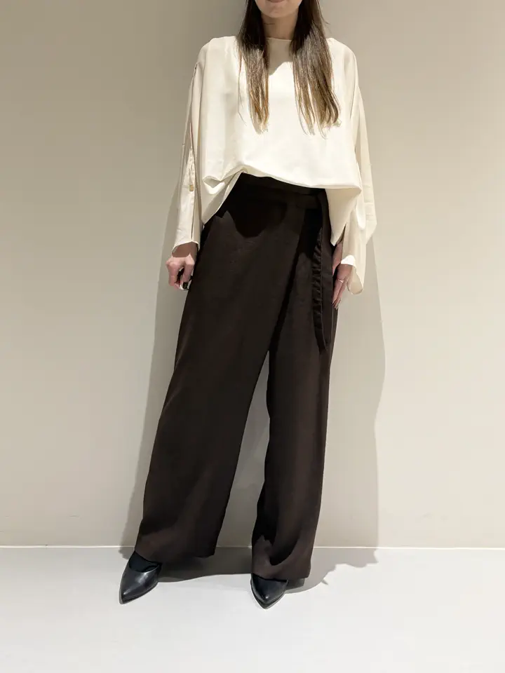 BEIGE， Adachi コーディネート画像