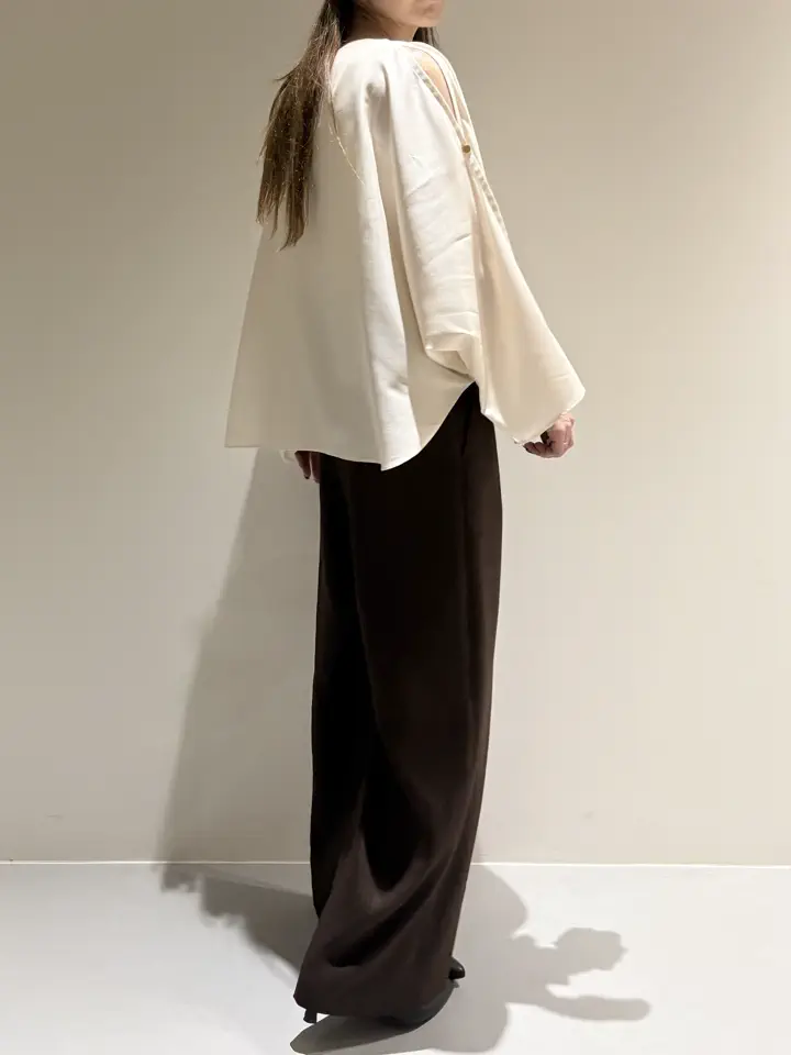 BEIGE， Adachi コーディネート画像