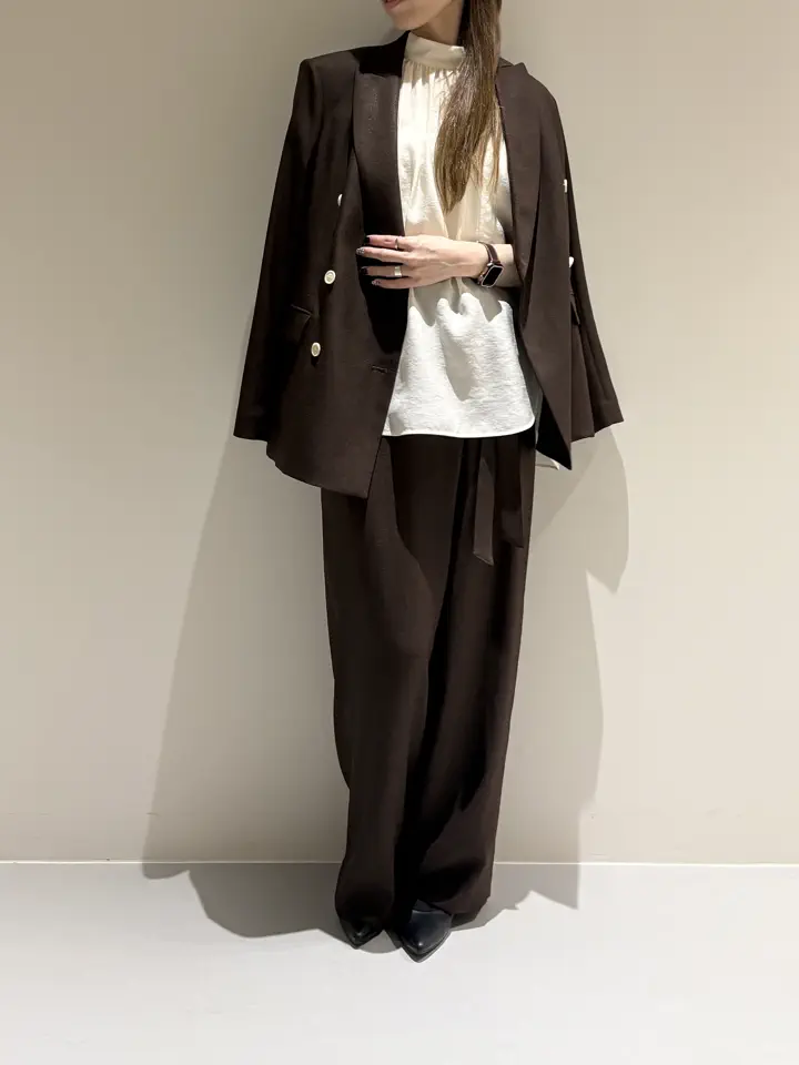 BEIGE， Adachi コーディネート画像