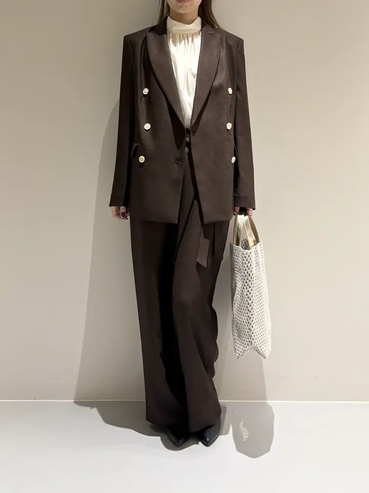 BEIGE， Adachi コーディネート画像