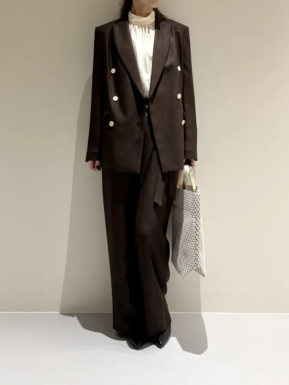 BEIGE， Adachi コーディネート画像