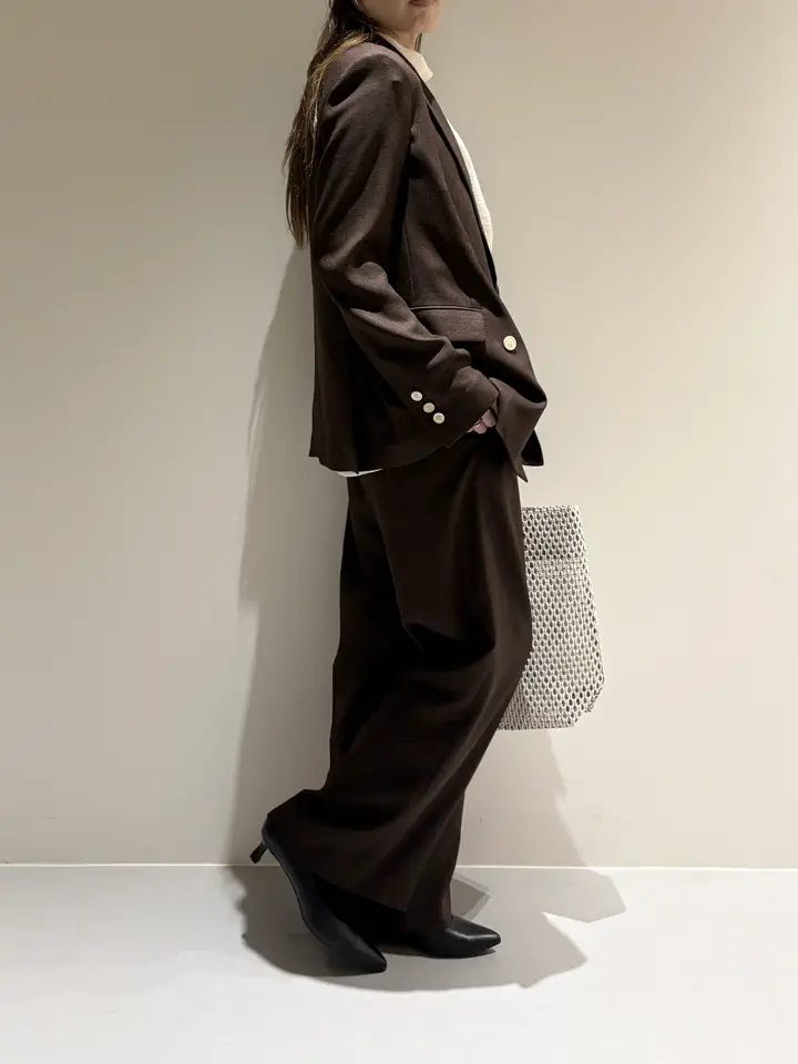 BEIGE， Adachi コーディネート画像